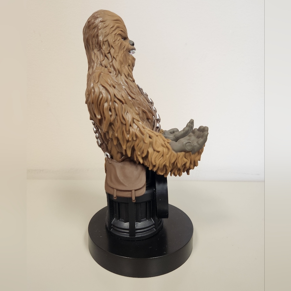 Chewbacca controller/phone holder - Picture 4 of 5